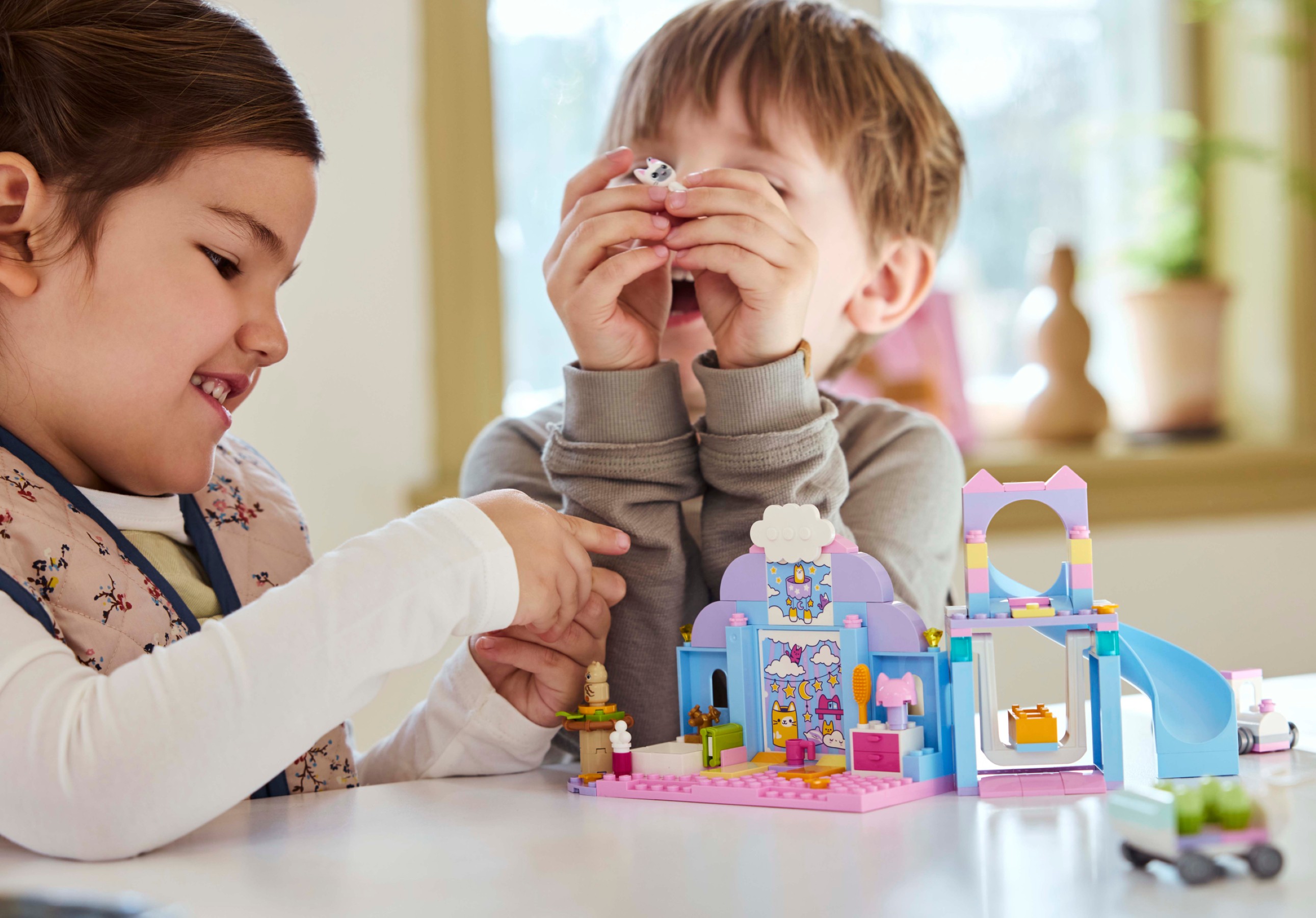 najnowsze-zestawy-lego-koci-domek-gabi-odkrywaj