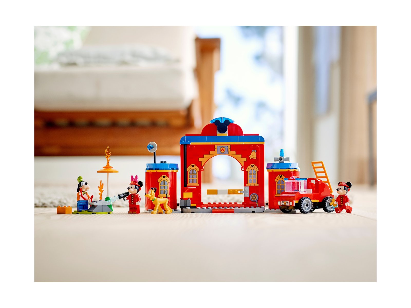 LEGO 10776 Remiza i wóz strażacki Myszki Miki i przyjaciół