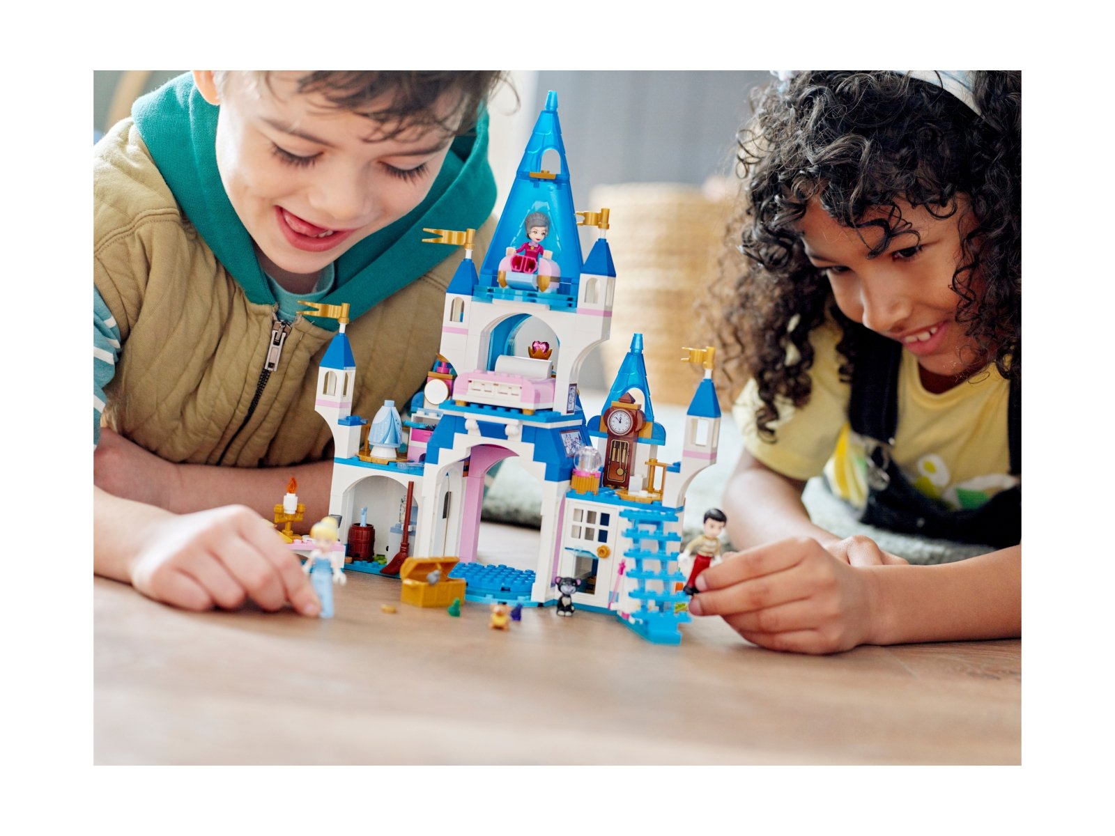 LEGO 43206 Zamek Kopciuszka i księcia z bajki
