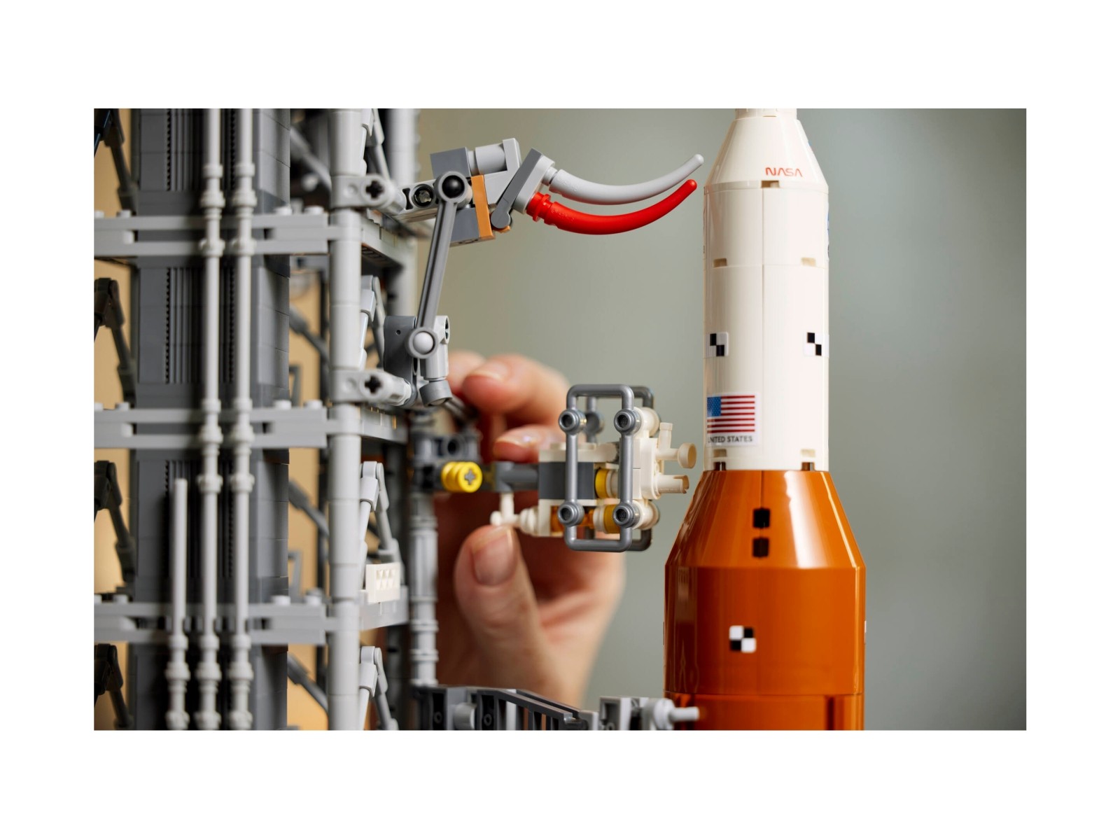 LEGO 10341 Icons Rakieta SLS NASA Artemis | zklocków.pl