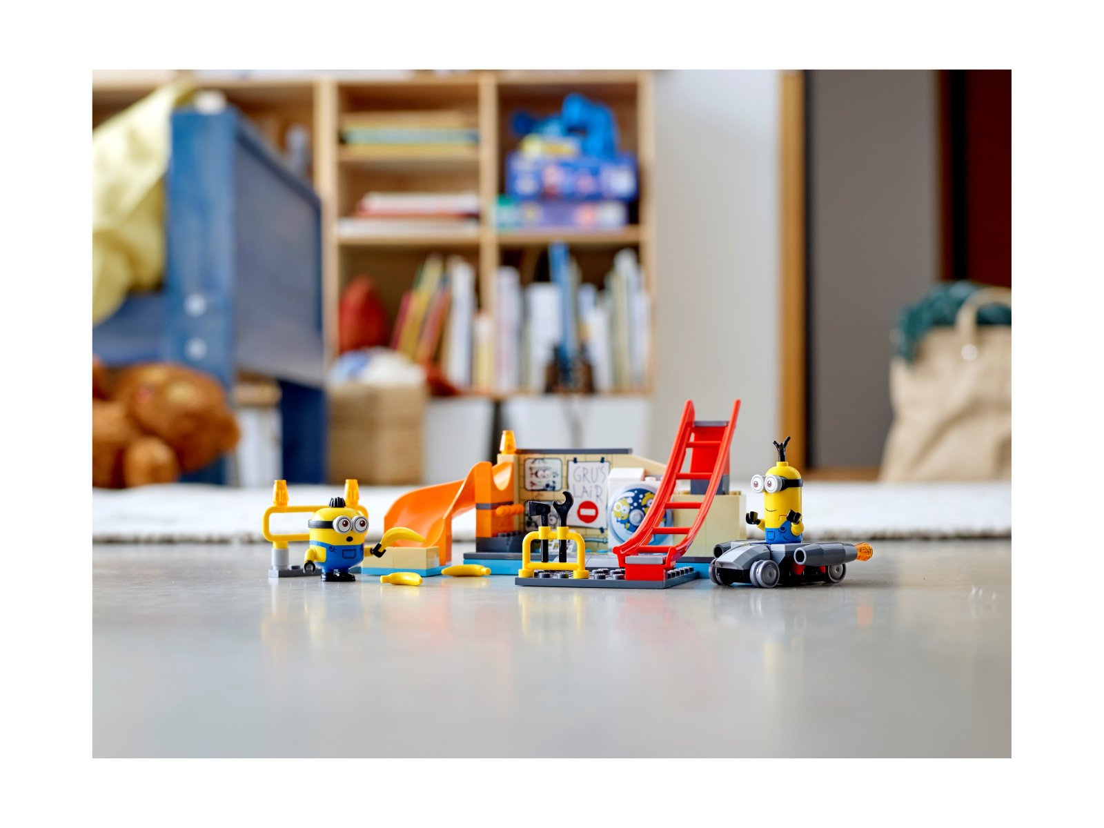 LEGO 75546 Minions Minionki w laboratorium Gru