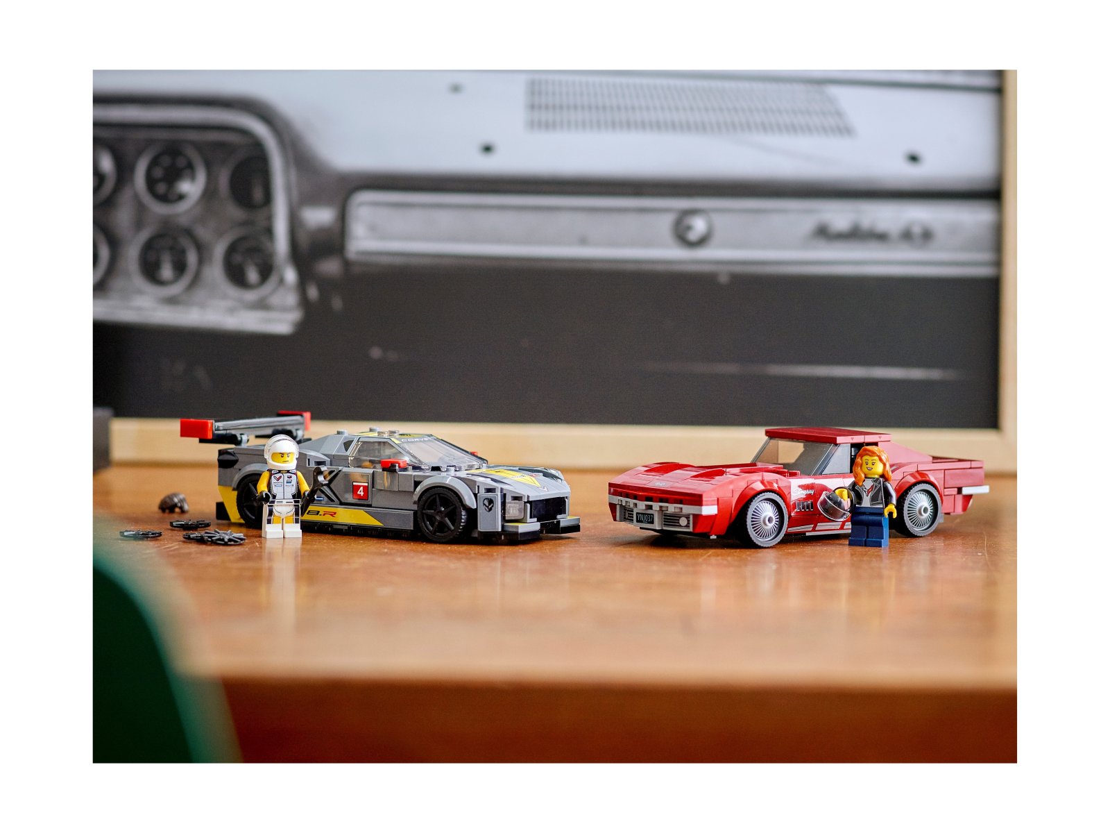 LEGO 76903 Speed Champions Samochód wyścigowy Chevrolet Corvette C8.R i 1968 Chevrolet Corvette