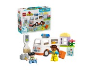 LEGO Duplo Karetka z kierowcą 10447