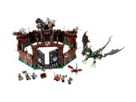 LEGO Vikings 7019 Załoga warowni Wikingów w walce ze smokiem Fafnir