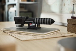 Miecze świetlne z klocków LEGO