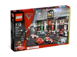 LEGO Cars Tor wyścigowy w Tokio 8679