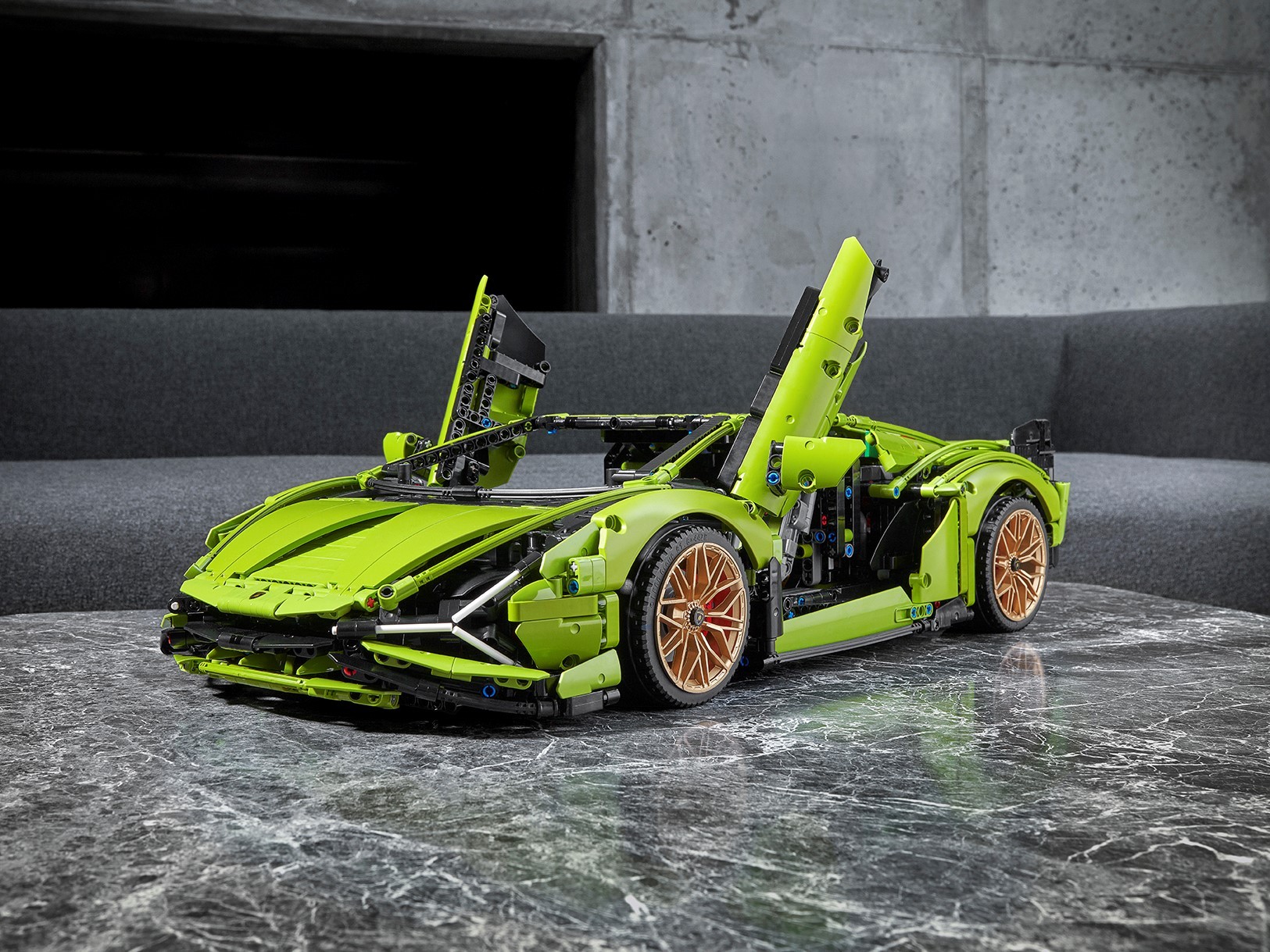 najwieksze-lamborghini-z-klockow-lego-odkrywaj