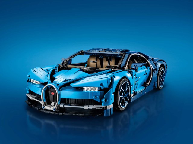 Technic 42083 bugatti chiron