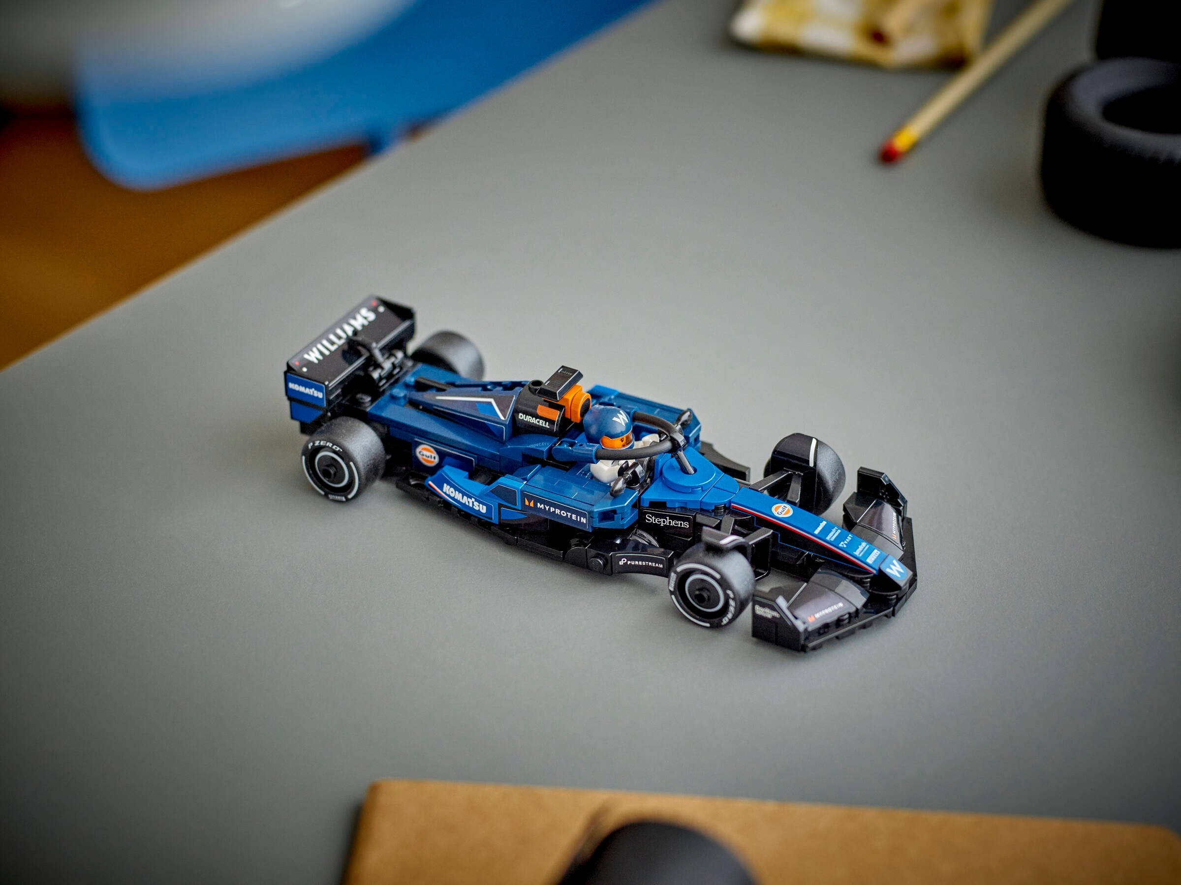kolekcja-bolidow-formuly-1-lego-speed-champions-odkrywaj