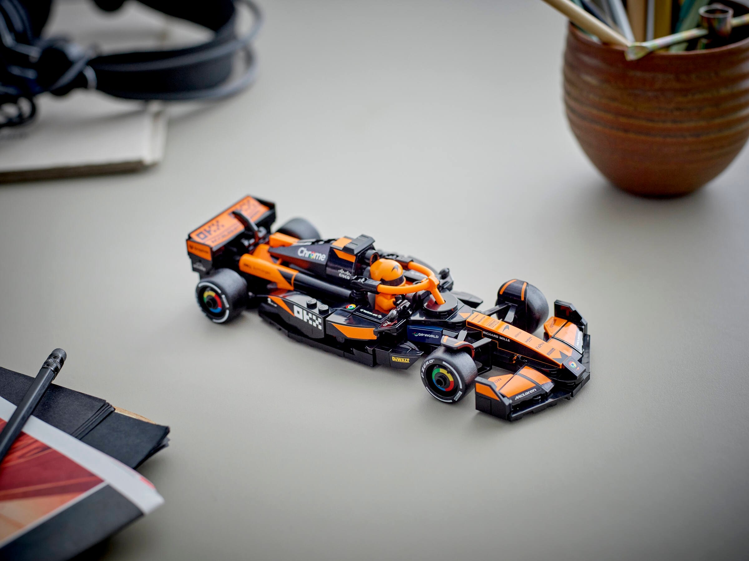 kolekcja-bolidow-formuly-1-lego-speed-champions-odkrywaj
