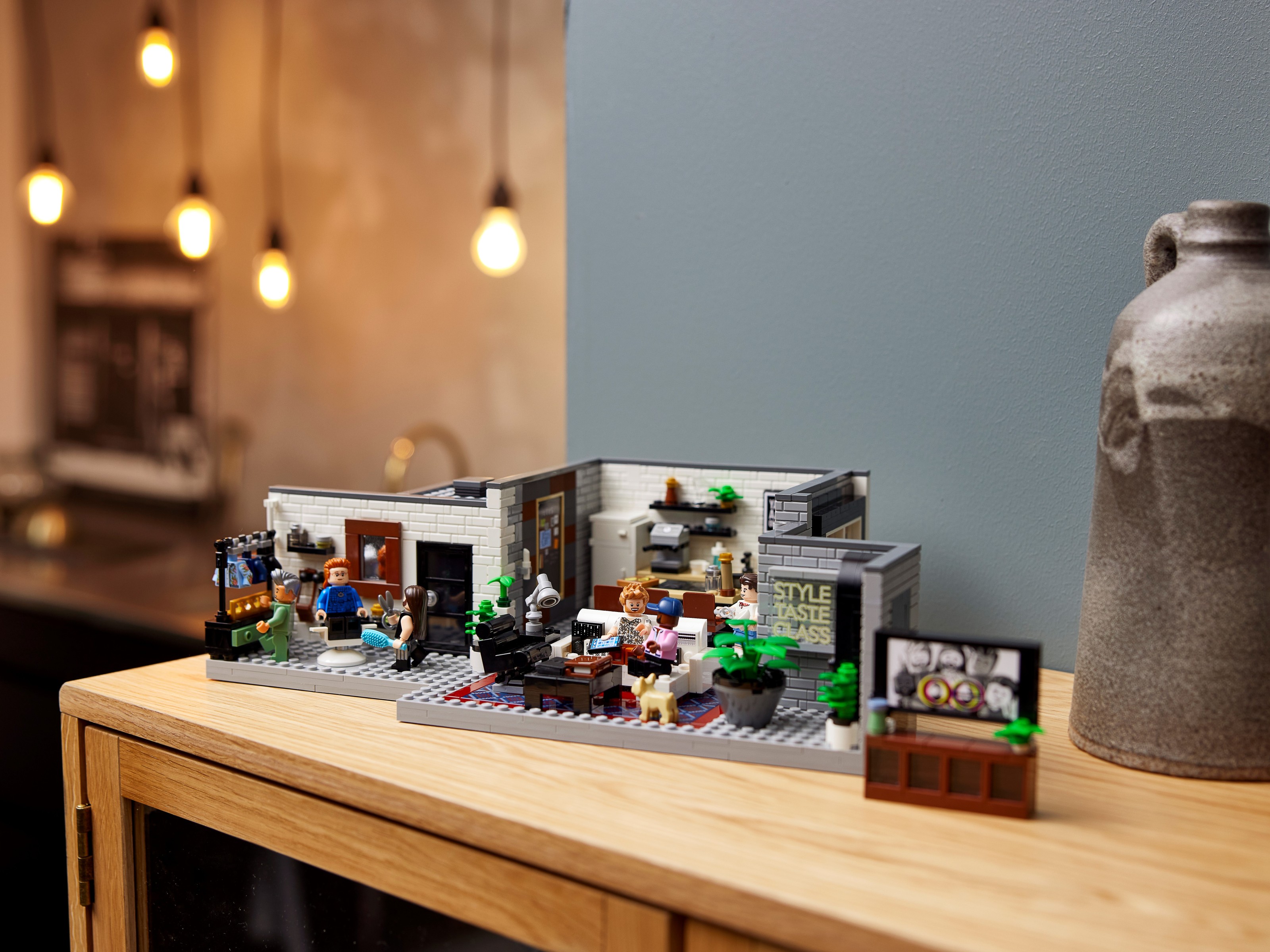 LEGO 10291 Queer Eye – Mieszkanie Fab Five