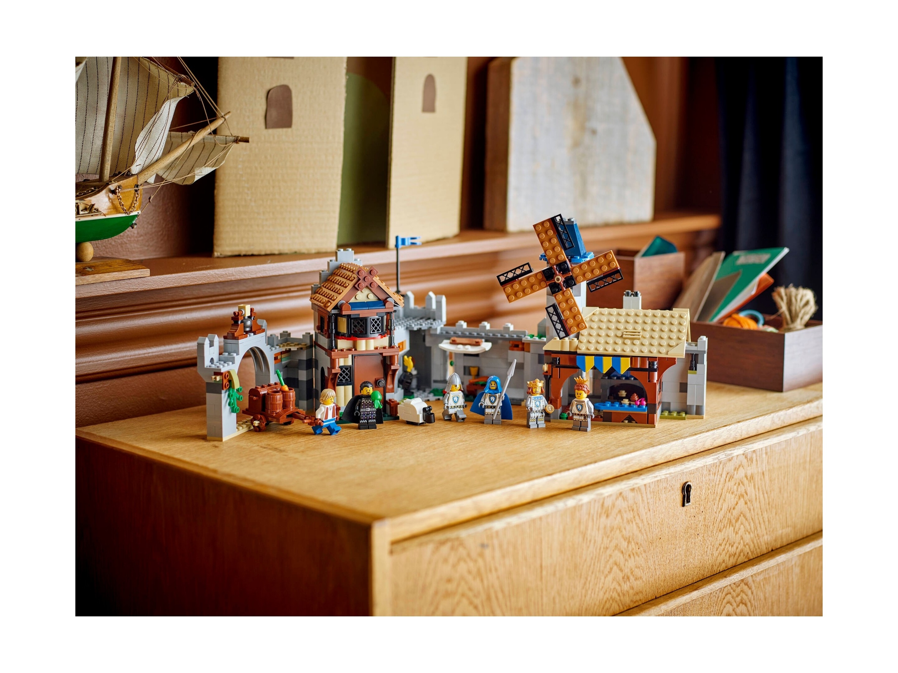 LEGO Creator 31168 Średniowieczny zamek rycerzy konnych